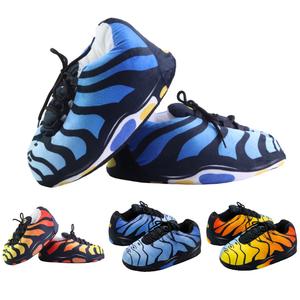 Pantofole <span class=keywords><strong>Sneaker</strong></span> Pelose Taglia Unica: Scarpe Sportive Invernali di Lusso Morbide e Pelose TN per Donna/Uomo, Produzione all'Ingrosso OEM/ODM Dropshipping - Product Image 1