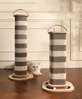 Poteau à gratter pour chat avec balle jouet pilier en papier ondulé pour animaux de compagnie tour d'arbre modifiable conception antidérapante avec poignée OEM/ODM MDF