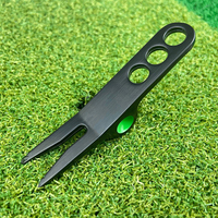 Outil de réparation de divots de golf JIUCHUANG en métal plaqué, technique, personnalisable, vert métallique, avec marqueurs de balle de golf