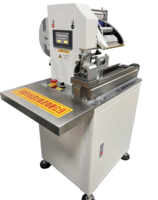 Machine d'étiquetage semi-automatique haute capacité pour câbles, cordons d'alimentation, emballages en film et bois, avec centrage par signalisation et application d'étiquettes sur fils
