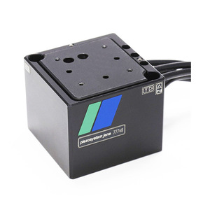 Plateforme de positionnement de précision Piezosystemjena à 5 axes Pentor pour microscopes - Product Image 2