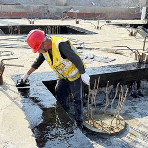 Matériaux de construction - Revêtement liquide imperméabilisant en polyuréthane monocomposant - Piscines - Applications souterraines - Autres applications - Haute teneur en solides - Product Image 6