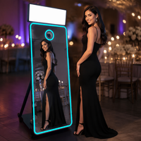 Photomaton miroir magique pour fête de mariage avec écran tactile et flight case