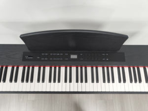 Clavier de piano numérique 88 touches, instrument de musique en PVC imitation bois avec 3 pédales, support et <span class=keywords><strong>banc</strong></span> pliable - Product Image 2