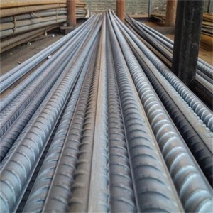 Gran Stock de barras de refuerzo deformadas Hrb400 Hrb500 Q235 10mm/12mm/16mm, barra de acero de hormigón de refuerzo, precio de soldadura por tonelada - Product Image 3