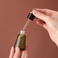 Flacons compte-gouttes en verre ambré mat de forme conique, modernes et luxueux, avec logo personnalisé pour les soins des cheveux, de la peau et des yeux, emballage de 15 ml et 30 ml, sans BPA