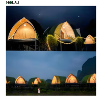 Tente de glamping hôtelière 4x6m isolée thermiquement en PVC pour projet de complexe hôtelier en plantagéne de thé en pente et village d'éco-tourisme en montagne