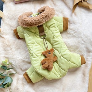 Abrigo acolchado de algodón para mascotas, color verde claro, con colgante de oso de peluche, para perros pequeños y medianos, ropa de invierno y otoño - Product Image 1