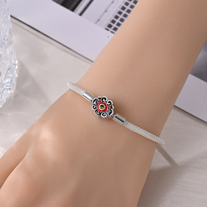Pulsera con dije de corona de moissanita para niños de Guangdong, abalorio colgante DIY, hoja de arce, chapado en plata, superventas - Product Image 2