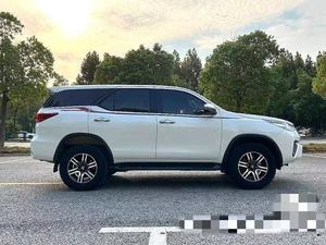 Fortuner 4x4 Diesel 7 <span class=keywords><strong>places</strong></span>, toit ouvrant, système audio premium, excellent état, modèle 2020. - Product Image 3