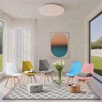 Chaise de salle à manger populaire en bois de tulipe avec assise en plastique pour la maison, le bureau, l'entrepôt, le parc et l'école, dotée d'un design rafraîchissant