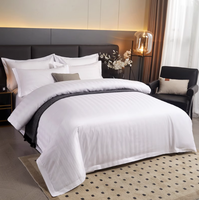 Draps de lit d'hôtel en coton blanc moderne 1cm/3cm Literie confortable de luxe rayée en satin