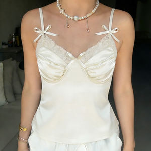 Débardeur court Y2K en dentelle patchwork tricoté respirant à col en V pour femme, sexy avec nœud et fines bretelles - Product Image 1