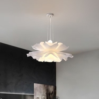 Lustre en fer moderne de Style nordique Design en cristal Simple avec pétale de cône de pin décor à la maison intérieur pour hôtel longue forme de décor d'art