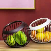 Vente en gros Corbeille à fruits ronde décorative en métal à ouverture biseautée Panier de rangement pour fruits sur pied pour articles divers