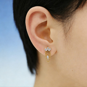 Boucles d'oreilles en titane en forme de fleur de lotus avec cristaux pour piercing d'oreille, bijoux de fête, mode - Product Image 2