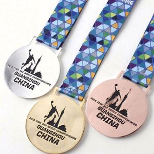 Medallas Personalizadas de Calidad para Maratón, Ciclismo y Triatlón, en Oro, Plata y Bronce, con Cinta y Técnica de Grabado - Product Image 3