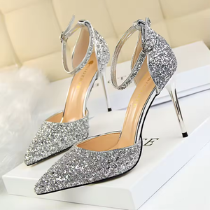Chaussures à talons hauts pour femmes, tendance et luxueuses 2024, en cuir véritable, imperméables, respirantes, à bout ouvert, avec talon métallique brillant et paillettes - Product Image 1