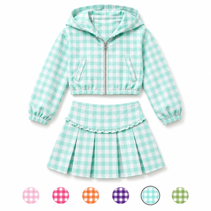 Completo Sportivo per Bambine con Felpa a Quadri e Gonna, Giacca con Zip in Tessuto Elasticizzato e Gonna Plissettata - Product Image 5