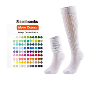 नई महिलाओं ने रंगीन बुना हुआ स्लॉच मोजे कस्टम लोगो स्क्रैच के लिए मोटी लंबी स्लॉच मोजे - Product Image 2