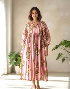Robe midi en coton 100% à imprimé floral numérique, robe décontractée d'été - Product Image 5