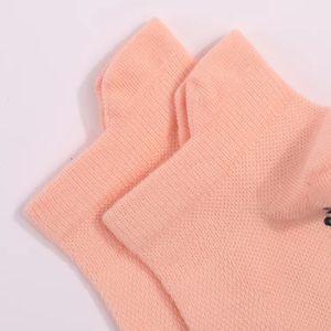 Wholesale Custom Anti <b>slip</b> Pilates Socks Professional Sports Yoga Studio Skidproof Gym Match Yoga Socks for Women High Quality - Product Image 4