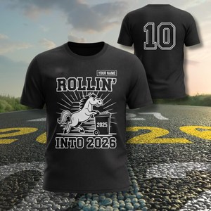 Camiseta personalizada de unicornio para el Año Nuevo 2026, camiseta divertida con nombre personalizado, adiós 2025 - Product Image 1