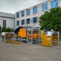 Machine à blocs creux hydraulique QT8-15 pour les usines professionnelles de produits en béton