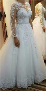 FA130 Nouvelle Robe de Mariée Princesse Détachable avec Appliques en Dentelle et Perles, Robe de Bal 2-en-1 - Product Image 1