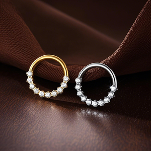 Ciondolo in titanio con zircone chiaro anello a segmento incernierato in PVD placcato naso <span class=keywords><strong>Septem</strong></span> anello per il corpo Piercing gioielli - Product Image 2