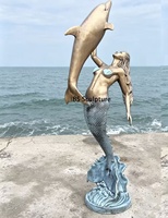 Sculpture de femme surfeuse en bronze coulé sur mesure, taille réelle, décoration extérieure pour plage, parc, statue de fille surfeuse en métal