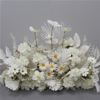 Vente en gros de rangées de fleurs artificielles pour arrangements de mariage, événements et festivals