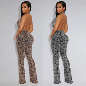 2025 nuovi arrivi tutina senza schienale in tessuto ghepardo elasticizzato da donna pantaloni svasati Sexy eleganti scollo a v profondo da festa - Product Image 3