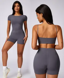 Ropa deportiva con logotipo personalizado, conjuntos de fitness para gimnasio, venta al por mayor, ropa de Yoga de secado rápido, Sujetador deportivo, pantalones cortos de motorista para correr, conjuntos de entrenamiento de 2 piezas