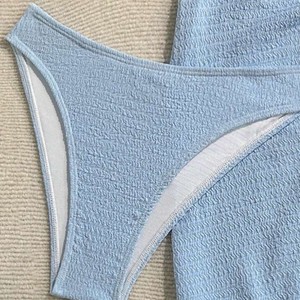 Ensemble bikini trois pièces bleu clair pour femme, haut bandeau avec détail étoile de mer, bas taille haute et jupe, maillot de bain pour la plage - Product Image 4