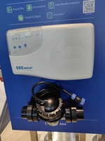 Chlorateur au sel en plastique SSCmini avec installation facile pour les piscines résidentielles modestes