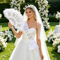 Ensemble d'accessoires de mariée en gros : serre-tête perlé, éventail en plumes, ceinture de mariée pour fournitures de mariage et enterrement de vie de jeune fille