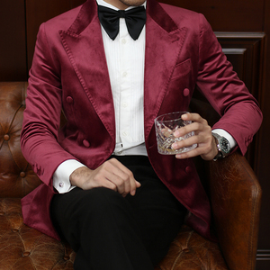 <span class=keywords><strong>Veste</strong></span> de <span class=keywords><strong>smoking</strong></span> de luxe Isirhonour pour <span class=keywords><strong>homme</strong></span> en velours rouge, style Old Money, revers châle, coupe italienne, pour mariage et dîner formel - Product Image 1