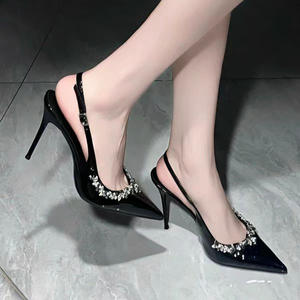 Sandali di strass di cristallo nero lucido da donna scarpe di cuoio rosso <span class=keywords><strong>Nude</strong></span> con tacco a punta a spillo tacchi a spillo - Product Image 2