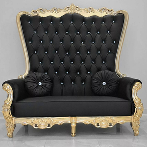 Chaises de roi doubles en bois massif de luxe avec garniture dorée et velours noir pour les événements et les locations de <span class=keywords><strong>mariage</strong></span> - Product Image 1