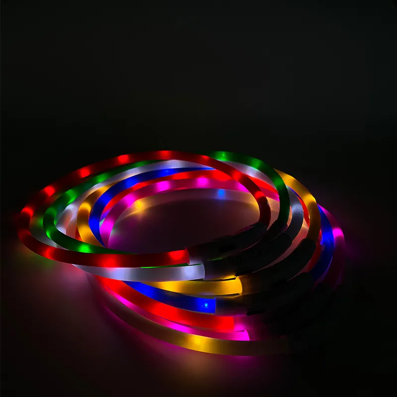 LED mehrfarbiges Hunde halsband, wiederauf ladbar 7 Farben Wechsel licht Hunde halsband Hunde lichter machen Haustier sichtbar und Sicherheit für die Nacht