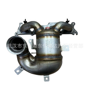 ท่อร่วมไอเสียพร้อมแคตตาไลติกคอนเวอร์เตอร์ Peugeot Citroen รุ่น 9801431580 สำหรับ C5 508 เครื่องยนต์ดีเซล 2.3  อะไหล่ทดแทน - Product Image 4