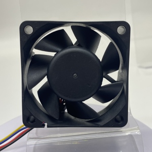 6025 DC Kühlventilator Doppelkugellager PBT-Material 24V 6500RPM Elektrisch ODM Anpassbar IP68 Wasserdicht - Product Image 2