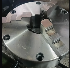 Mandril de Torno Auto-Centralizável Sanou 6-Garras Série K13 para Eixo de Potência Manual - Product Image 1