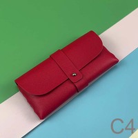 La pochette de boîtes d'emballage de lunettes de soleil personnalisables de haute qualité accepte l'impression de logo pour les étuis et les sacs de lunettes