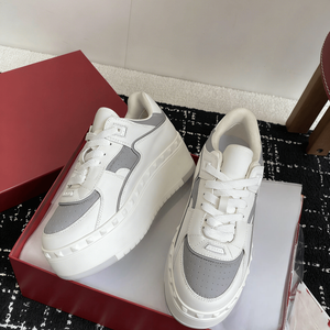 Baskets blanches à plateforme pour femmes, avec bordure cloutée, à lacets, style décontracté urbain - Product Image 4