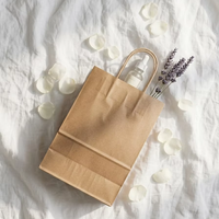 Sacs cadeaux en papier kraft personnalisés de qualité supérieure, sacs fourre-tout classiques recyclés avec poignée robuste pour la vente au détail, sacs en papier kraft pour cadeaux