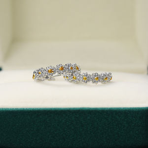 أقراط نسائية من الفضة من CAOSHI, أقراط نسائية من الفضة بتصميم كوري على شكل زهرة الأقحوان الصغيرة يوميًا - Product Image 6