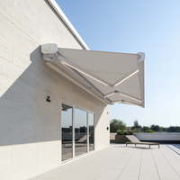 Auvent de fenêtre de patio motorisé à cassette intégrale avec cadre en alliage d'aluminium blanc
