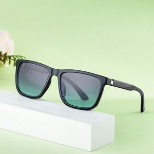 Lunettes de soleil carrées de luxe pour hommes, verres PC UV400, monture en plastique et métal, noires, style mode, protection solaire extérieure ZX-8948 - Product Image 2